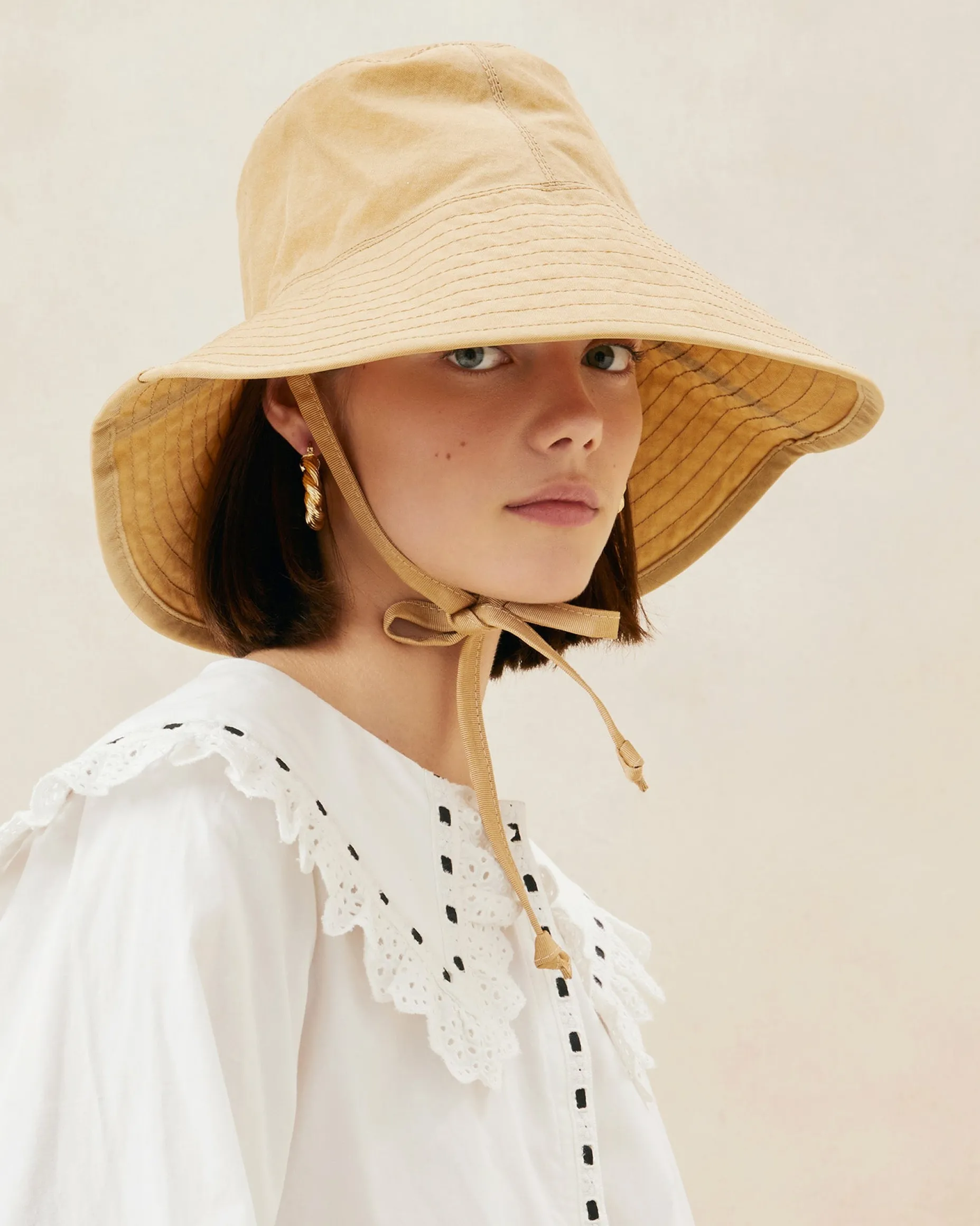 Hannah Parchment Nylon Bucket Hat