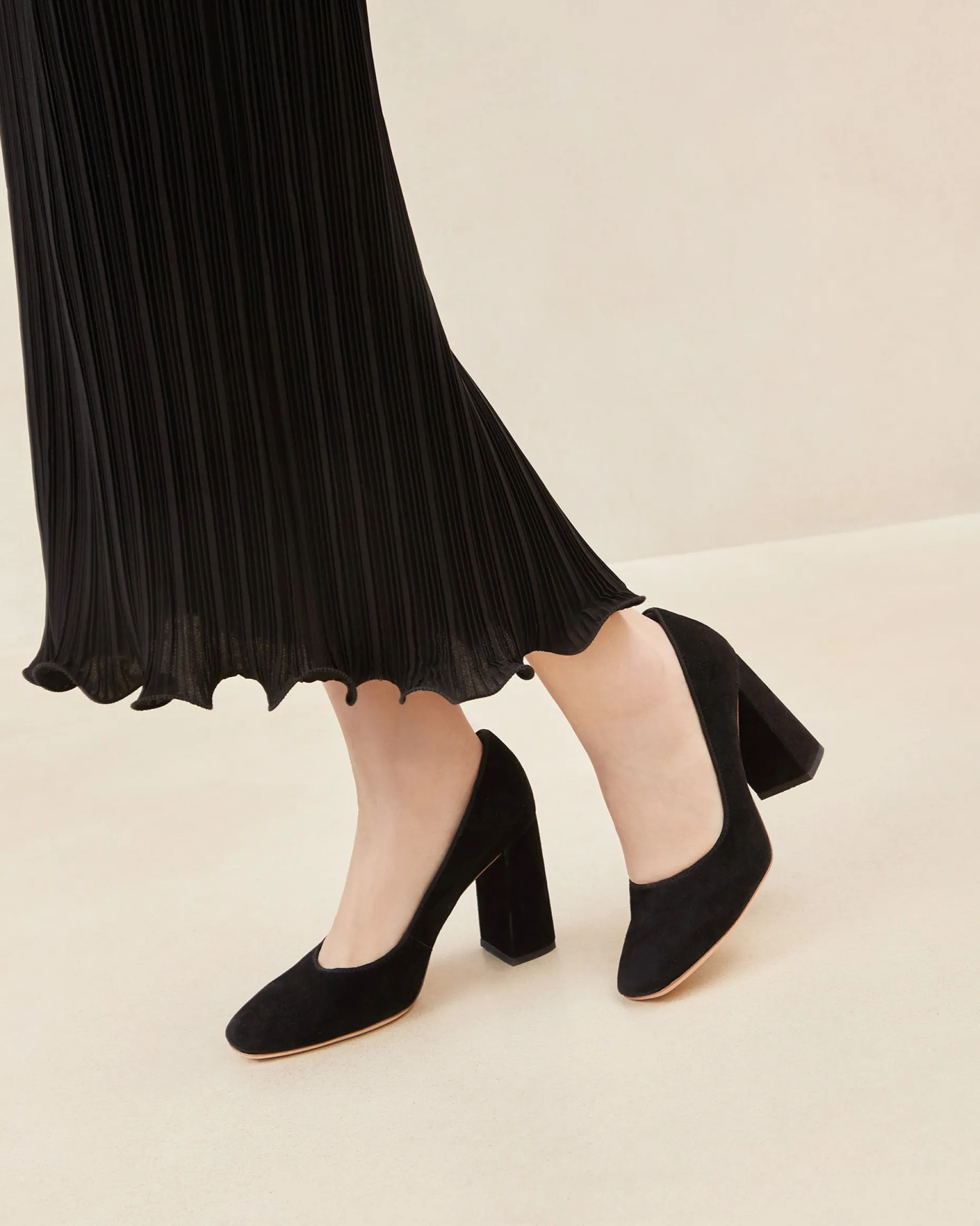 Rue Black Suede Heeled Pump
