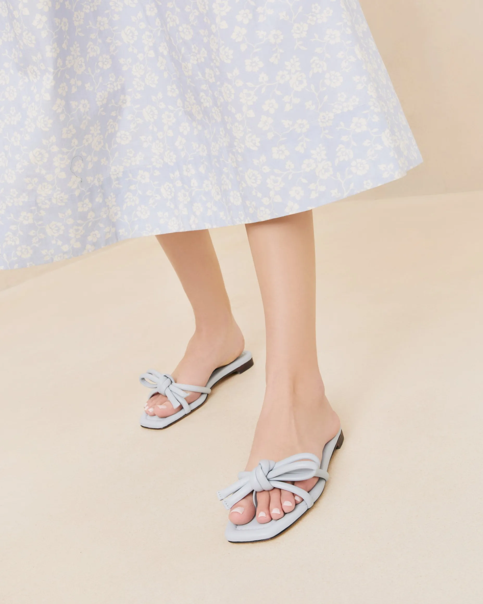 Hadley White Bow Sandal