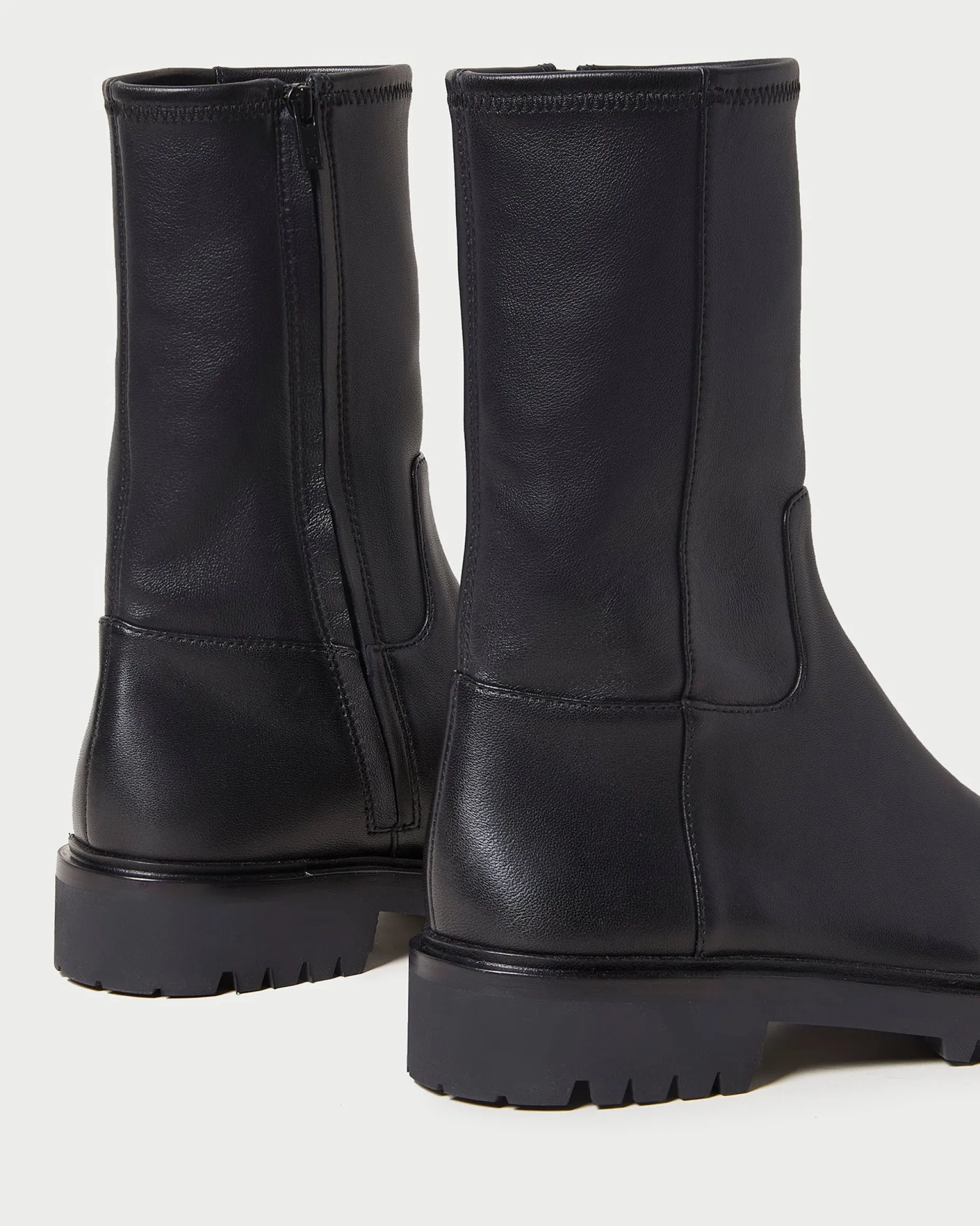 Danny Black Mid Lug Boot